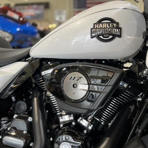 FLTRXL 2026 Road Glide Limited thumb 2