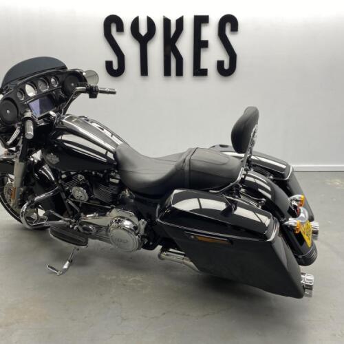 2023 Harley-Davidson FLHX Touring Street Glide 114 in Vivid Black thumb 0