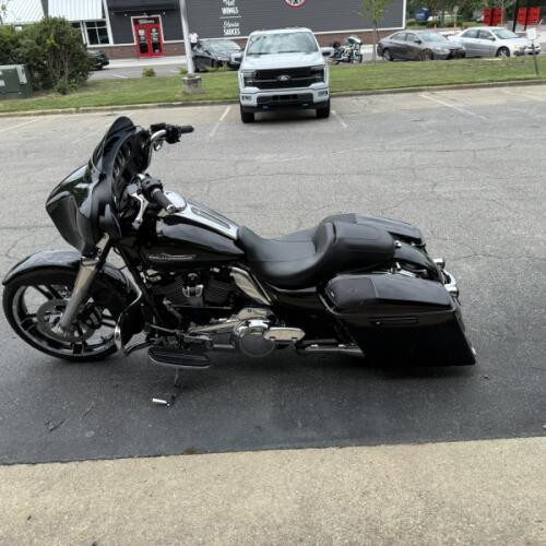FLHX 2021 Street Glide® thumb 1