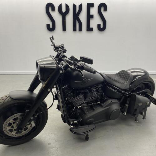 2021 Harley-Davidson FLFBS Softail Fat Boy Thunderbike Build in Denim Black thumb 1