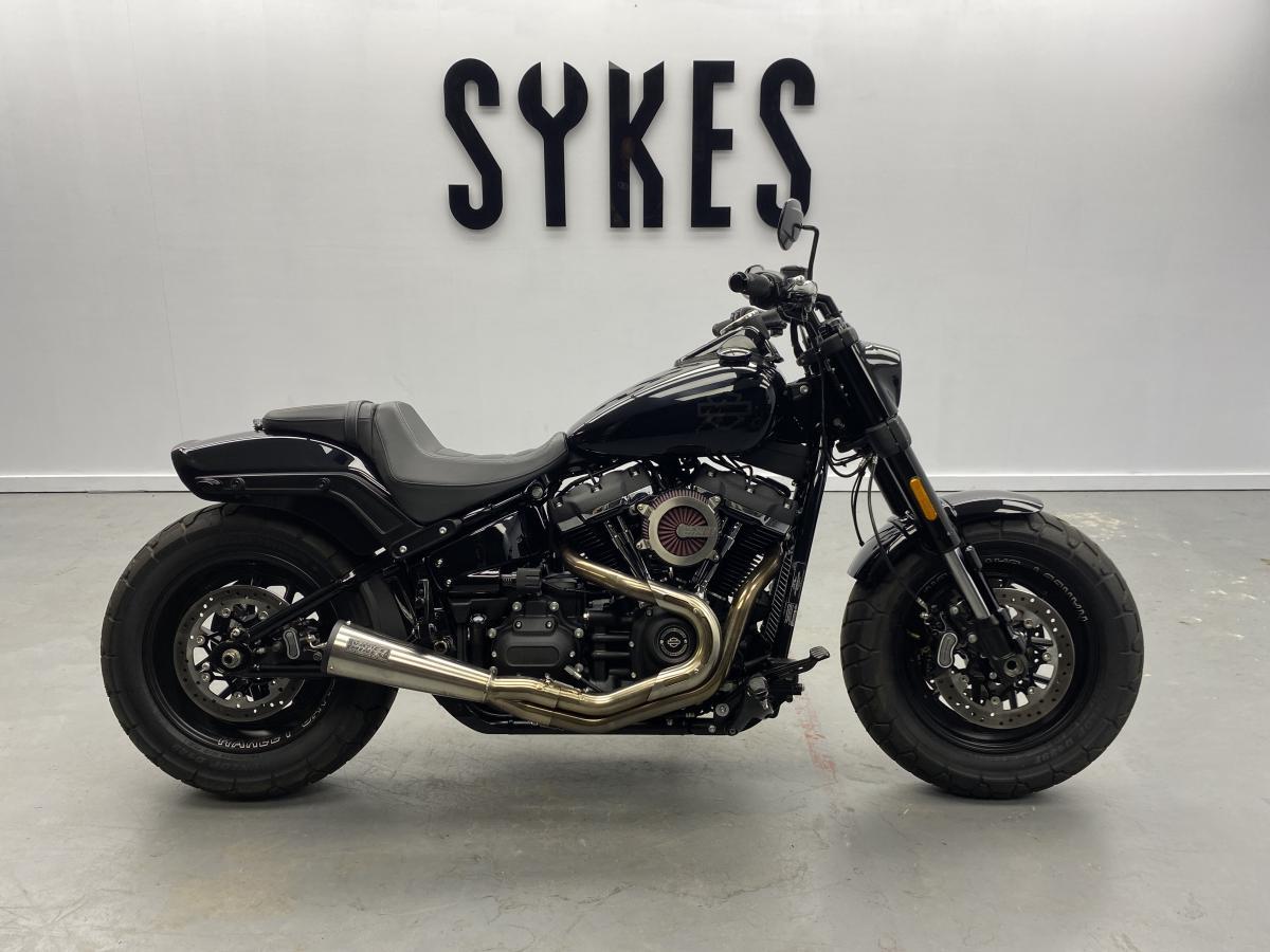 2021 Harley-Davidson FXFBS Softail Fat Bob 114 in Vivid Black