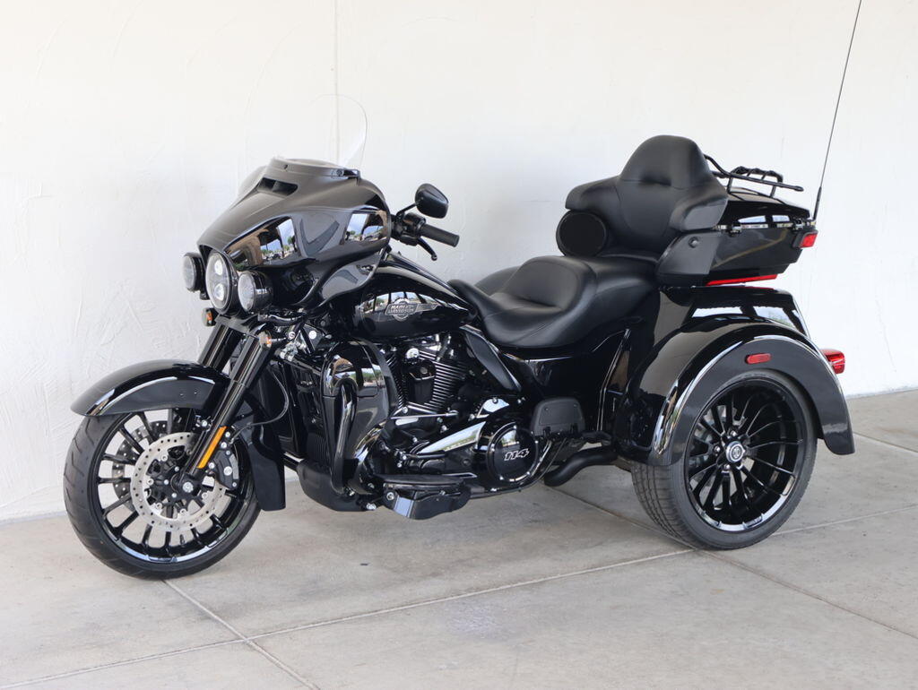2025 Harley-Davidson® FLHTCUTG Tri Glide™ Ultra U850285