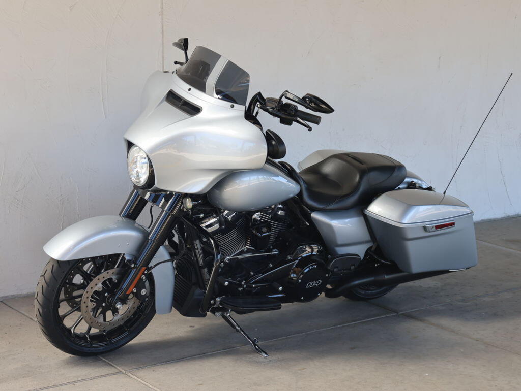2019 Harley-Davidson® FLHXS Street Glide® Special U606620