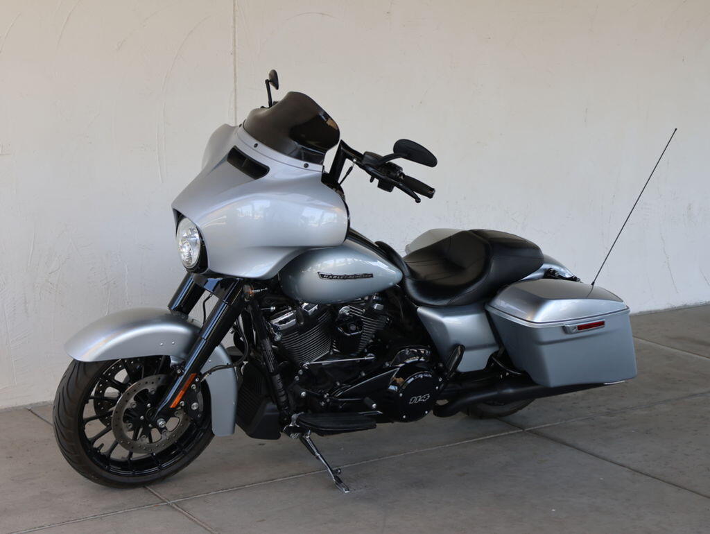 2019 Harley-Davidson® FLHXS Street Glide® Special U609006T