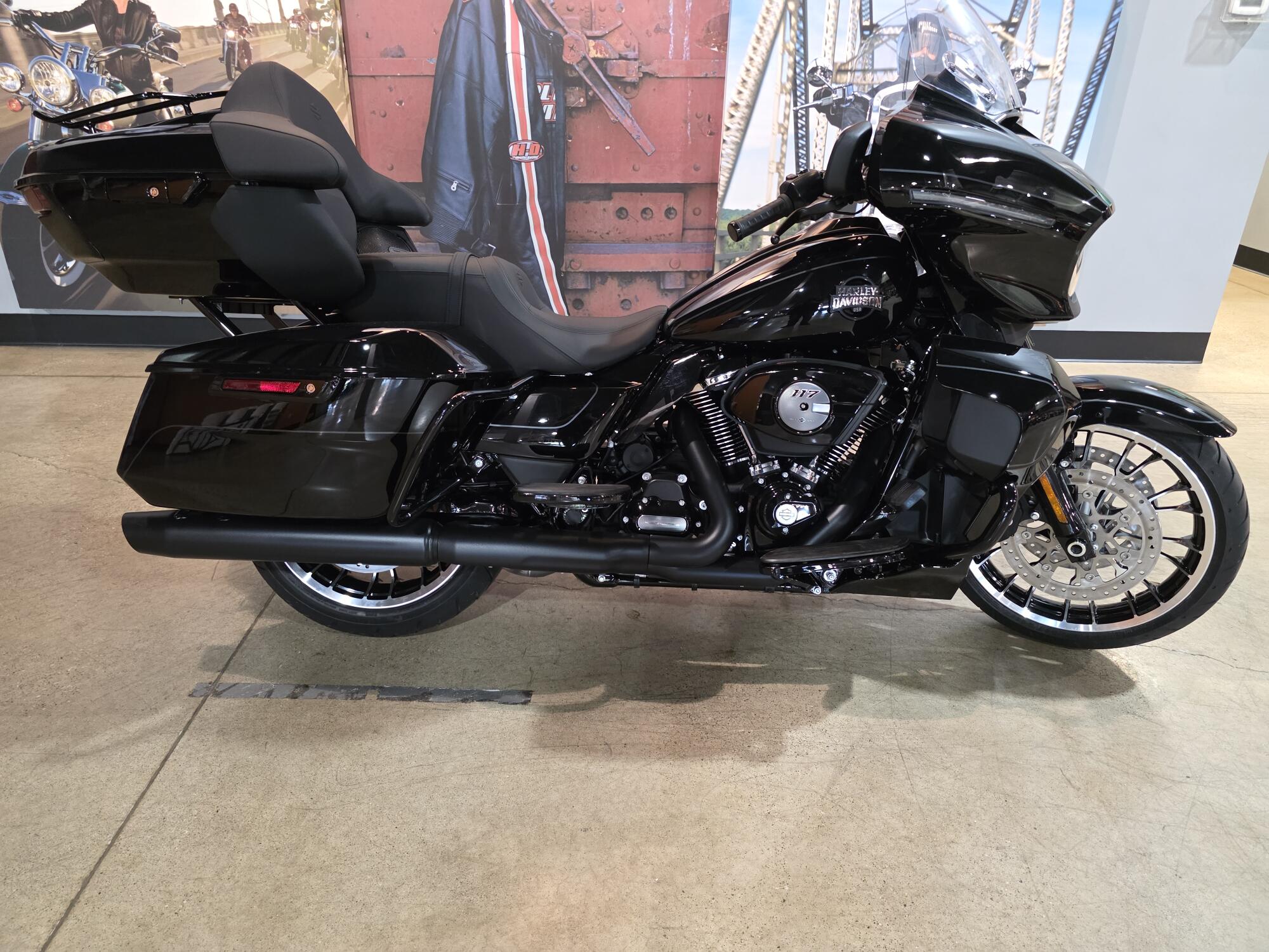 2026 Harley-Davidson® Street Glide Limited FLHXL