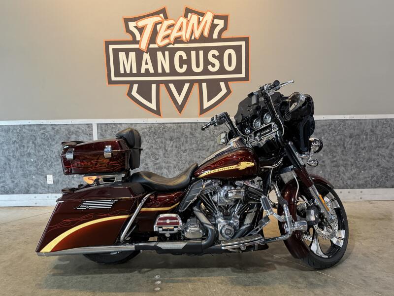 Harley-Davidson® CVO™ Street Glide® 2010