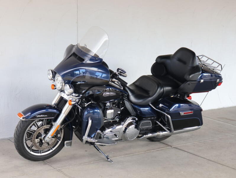 2014 Harley-Davidson® FLHTCU Electra Glide® Ultra Classic® U635590T