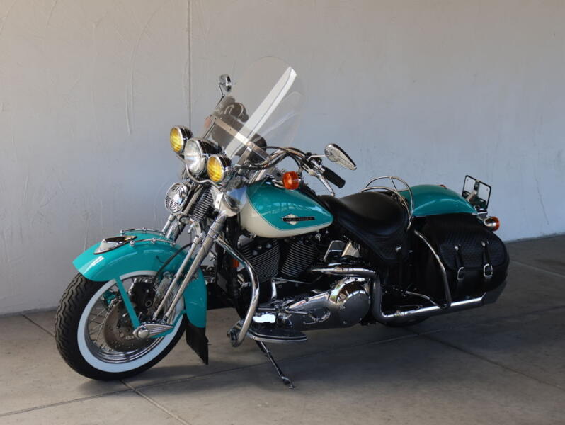 1999 Harley-Davidson® FLSTS Heritage Springer U032216
