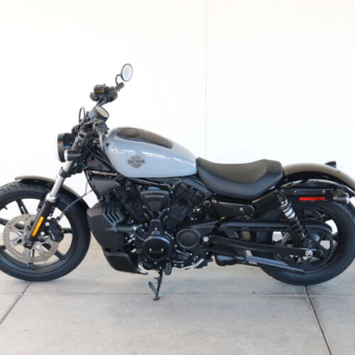 2026 Harley-Davidson® RH975 Nightster™ N302713 thumb 3