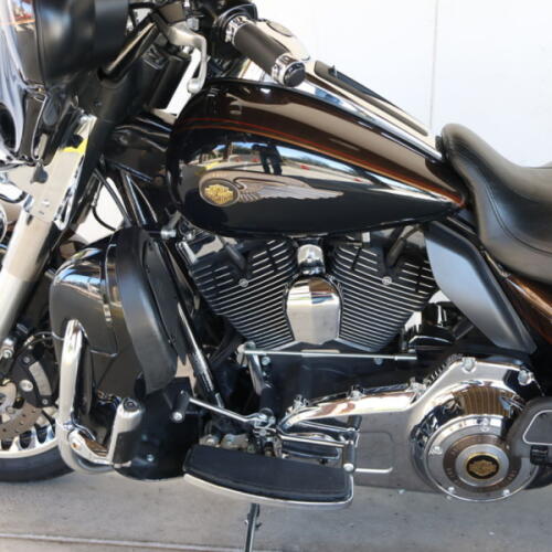 2013 Harley-Davidson® FLHTKAE Electra Glide® Ultra Limited Anniversary Edition U654188T thumb 0