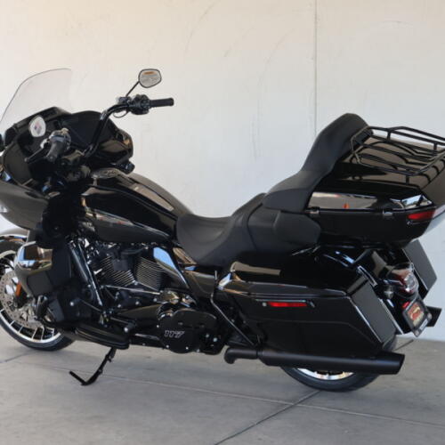 2026 Harley-Davidson® FLTRXL Road Glide Limited N631299 thumb 2