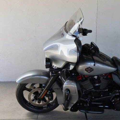 2019 Harley-Davidson® FLHTKSE CVO™ Limited U956519 thumb 1