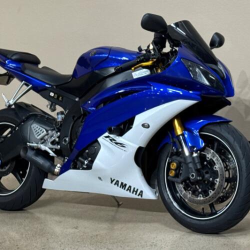 Yamaha YZF-R6 2010 thumb 0