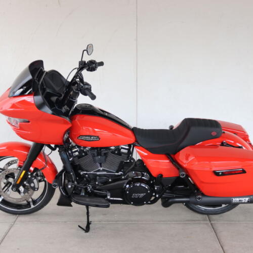 2026 Harley-Davidson® FLTRX Road Glide® S606251 thumb 3