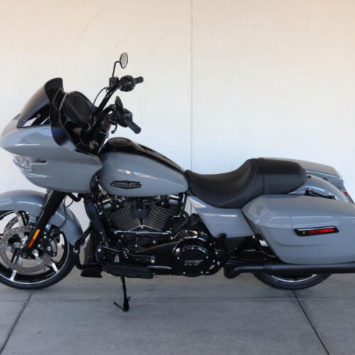 2026 Harley-Davidson® FLTRX Road Glide® S622388 thumb 3