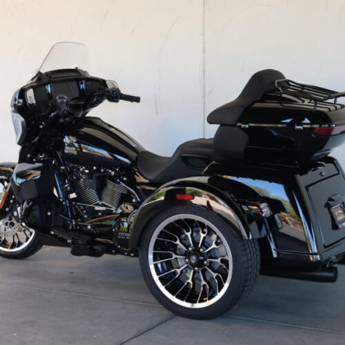 2026 Harley-Davidson® FLHLT Street Glide 3 Limited N857849 thumb 2
