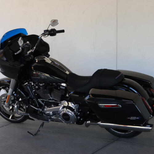 2026 Harley-Davidson® FLTRX Road Glide™ N626663 thumb 2