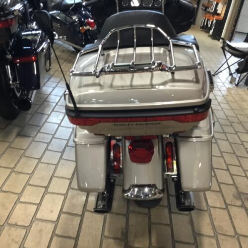2018 Harley-Davidson® Electra Glide® Ultra Classic® Silver Fortune thumb 0