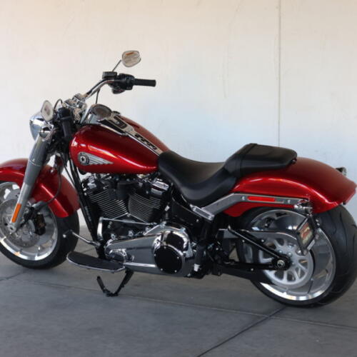 2026 Harley-Davidson® FLFB Fat Boy® N017359 thumb 2