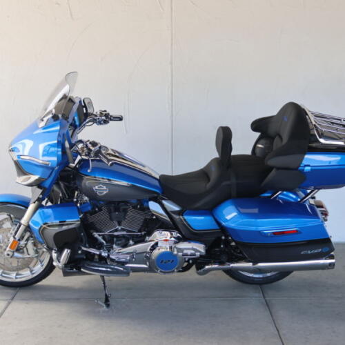2026 Harley-Davidson® FLHXLSE CVO Street Glide Limited N956866 thumb 3