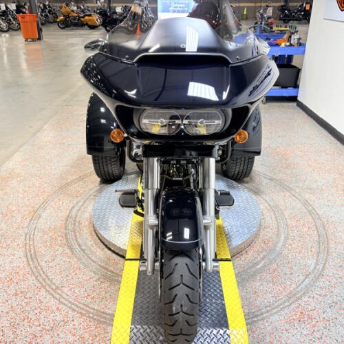 2024 FLTRT Harley-Davidson® Road Glide® 3 Vivid Black - Black Finish thumb 0