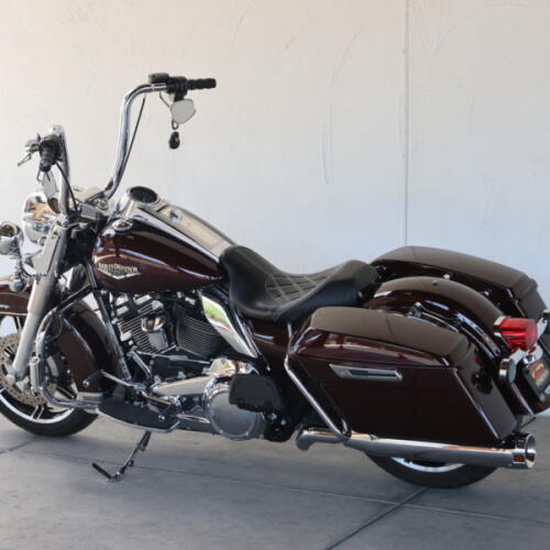 2022 Harley-Davidson® FLHR Road King® U623445T thumb 2