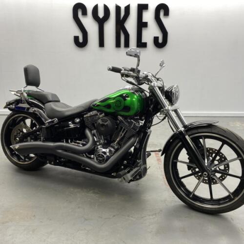 2015 Harley-Davidson FXSB Softail Breakout in a Custom paint scheme thumb 1