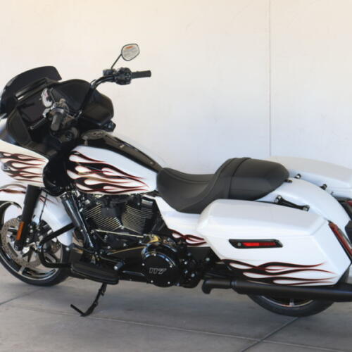 2025 Harley-Davidson® FLTRX Road Glide™ N633691 thumb 2