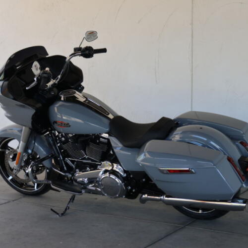2026 Harley-Davidson® FLTRX Road Glide™ N620630 thumb 2