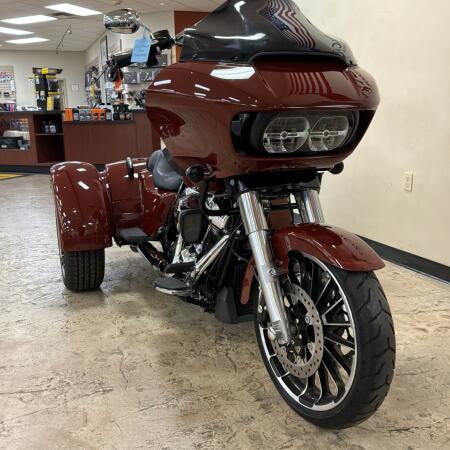 FLTRT 2024 Road Glide 3 thumb 1