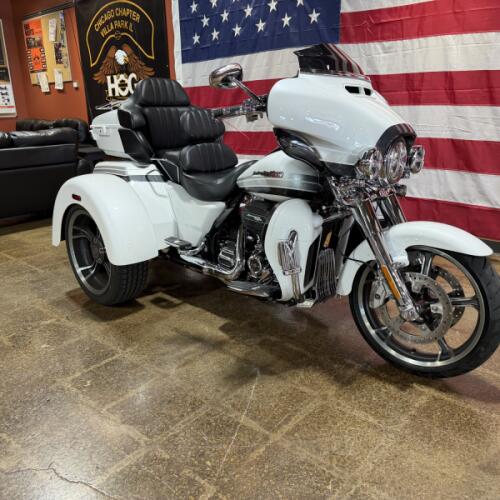 FLHTCUTGSE 2020 CVO™ Tri Glide® thumb 2
