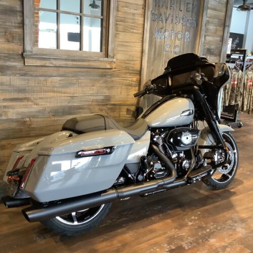 Harley-Davidson® Street Glide® 2026 FLHX T48-26 Dark Billiard Gray Black Trim thumb 2
