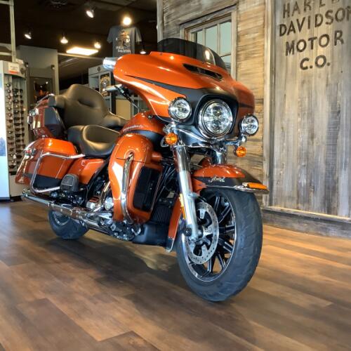 Harley-Davidson® Ultra Limited 2019 FLHTK U899-19 Scorched Orange/Black Denim thumb 3