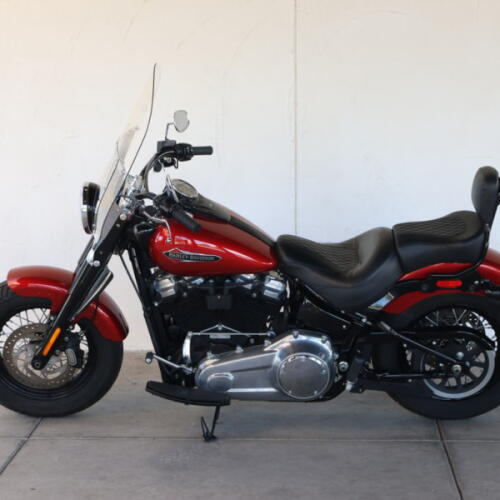 2018 Harley-Davidson® FLS Softail Slim® U029941 thumb 3