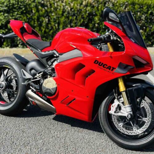 DUCATI PANIGALE V4 S €439 per month thumb 3