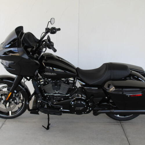 2026 Harley-Davidson® FLTRX Road Glide® S620666 thumb 3