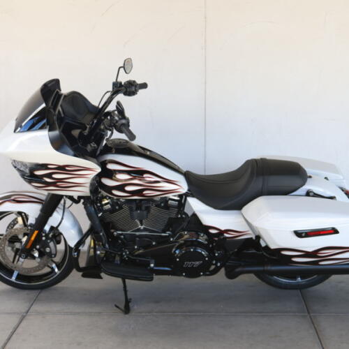2025 Harley-Davidson® FLTRX Road Glide™ N633691 thumb 3