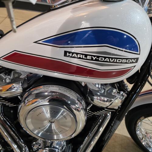 2026 Harley-Davidson® Super Glide® FXD thumb 3