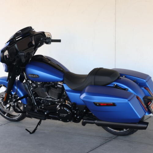 2026 Harley-Davidson® FLHX Street Glide® N606307 thumb 2