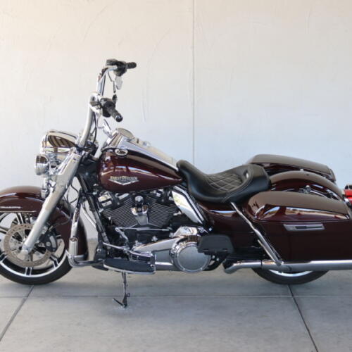 2022 Harley-Davidson® FLHR Road King® U623445T thumb 3