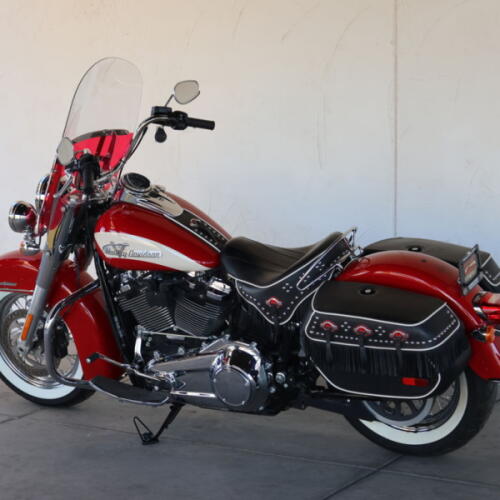 2024 Harley-Davidson® FLI Hydra-Glide Revival U030227 thumb 2