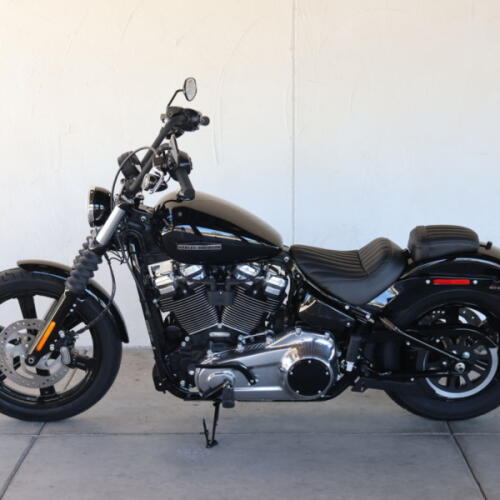 2026 Harley-Davidson® FXBB Street Bob® N036784 thumb 3