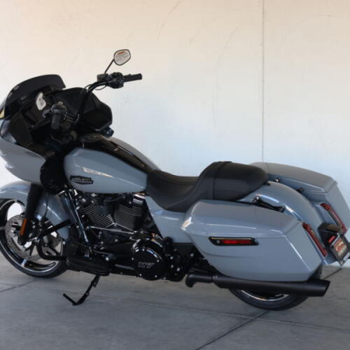 2026 Harley-Davidson® FLTRX Road Glide® S622388 thumb 2