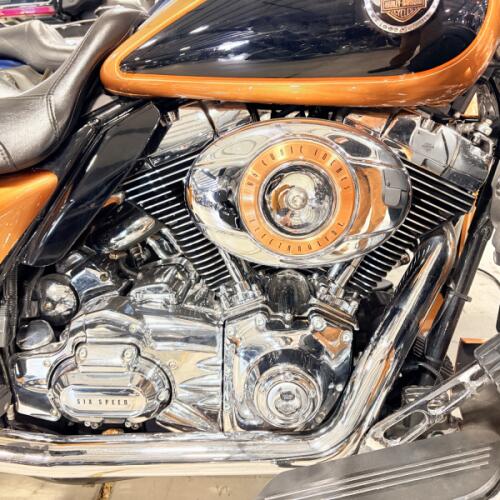 2008 FLHTCU Harley-Davidson® Electra Glide® Ultra Classic® ANN COPPER/BLK W/PINSTRIPE thumb 3