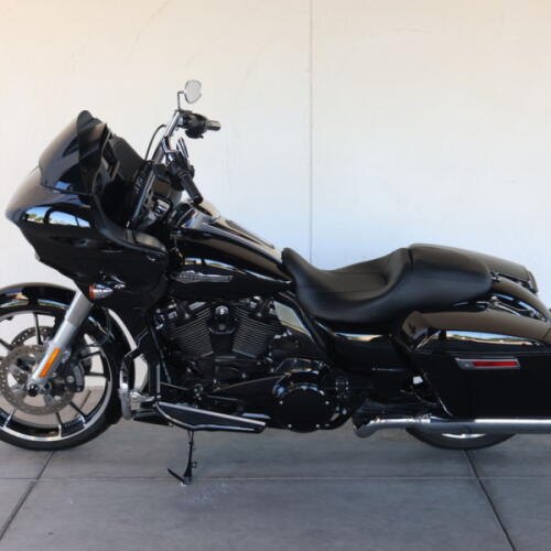 2023 Harley-Davidson® FLTRX Road Glide® U680237 thumb 3