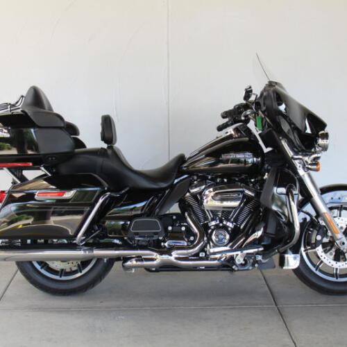2019 Harley-Davidson® FLHTCU Electra Glide® Ultra Classic® U624535 thumb 0