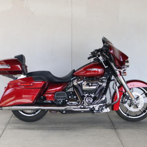 2017 Harley-Davidson® FLHXS Street Glide® Special U654125 thumb 0