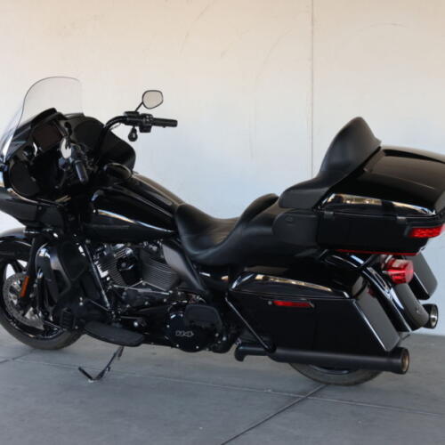 2022 Harley-Davidson® FLTRK Road Glide® Limited U655954T thumb 2