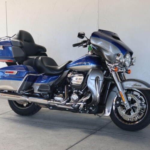 2017 Harley-Davidson® FLHTK Ultra Limited U618101 thumb 1