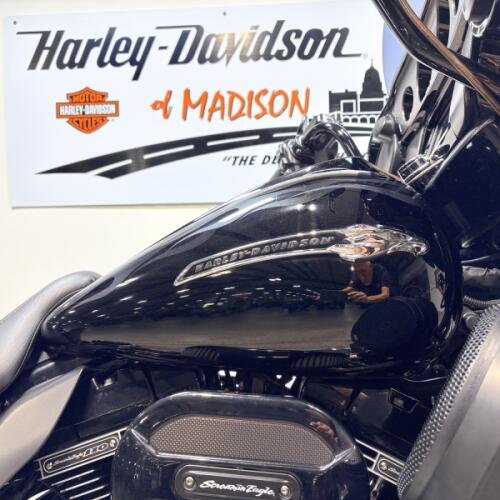2015 FLHXSE CVO Street Glide Special Carbon Crystal with Phantom Flames thumb 1